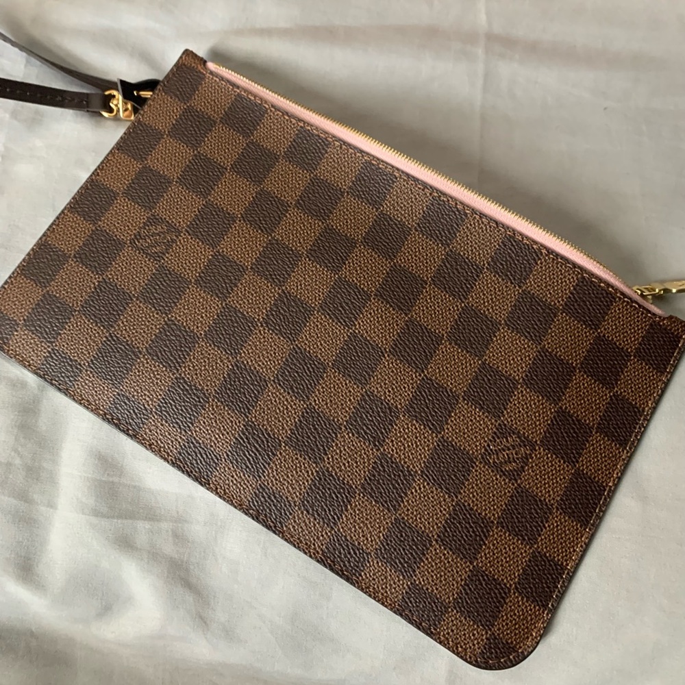 Louis Vuitton Nerverfull Pochette (wristlet) only.   price is firm